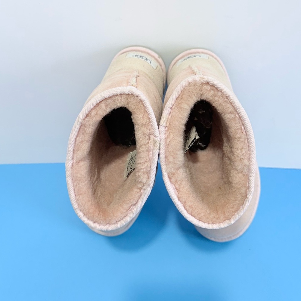 UGG Classic Tan Winter Boots Size Women 7 - Picture 11 of 14